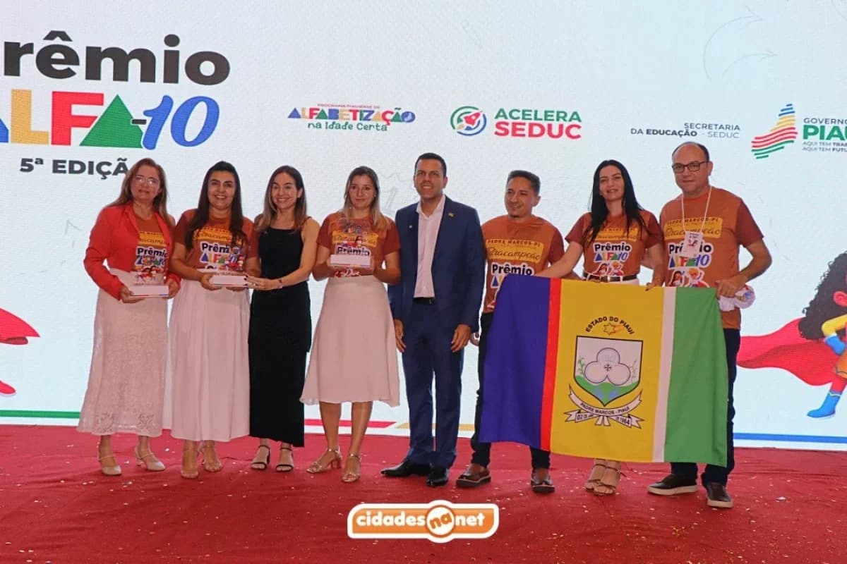 Com desempenho de excelência na alfabetização, Padre Marcos recebe o prêmio Alfa-10