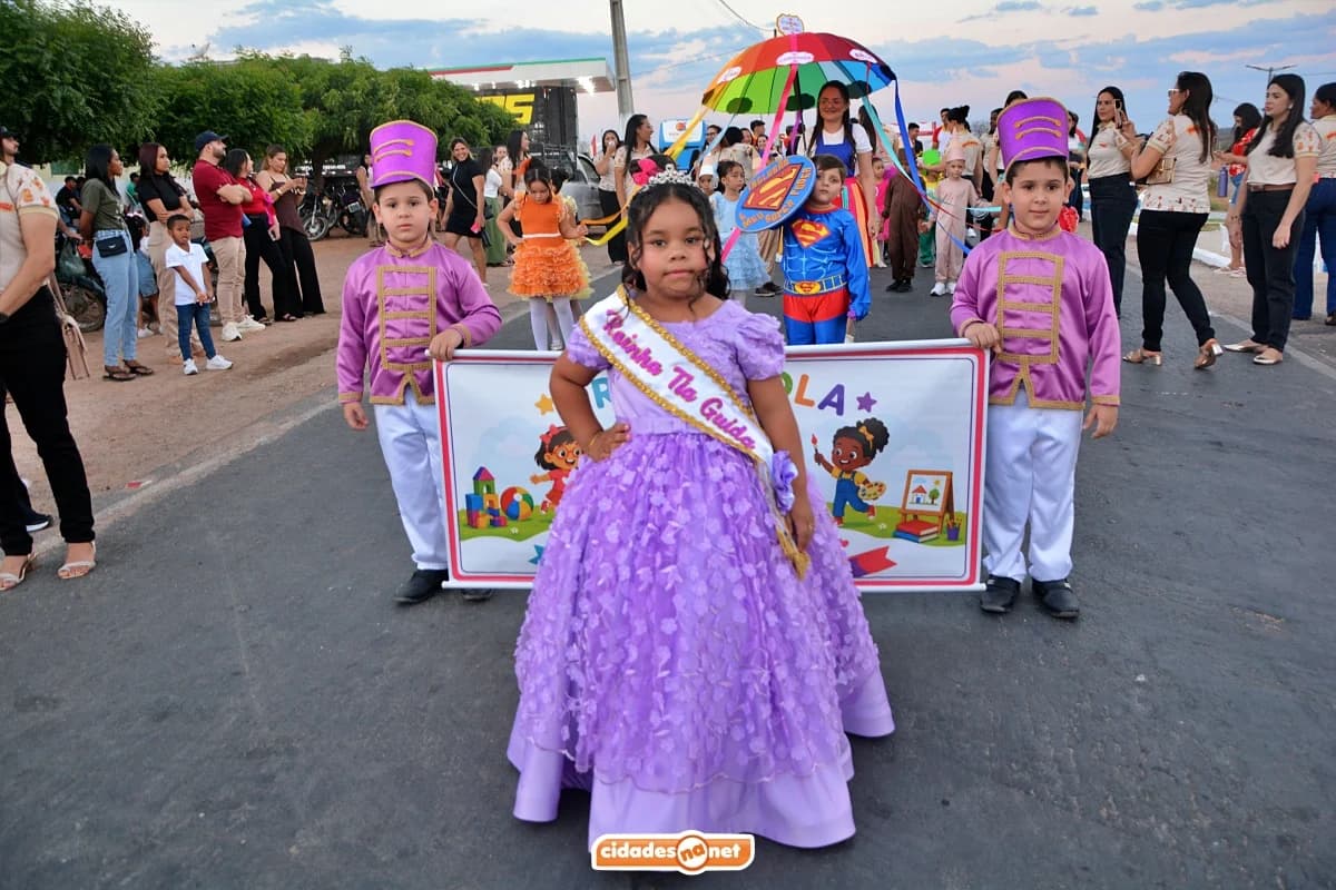 Prefeitura promove grande Desfile Cívico e leva mensagem sobre diversidade e inclusão às ruas de Padre Marcos
