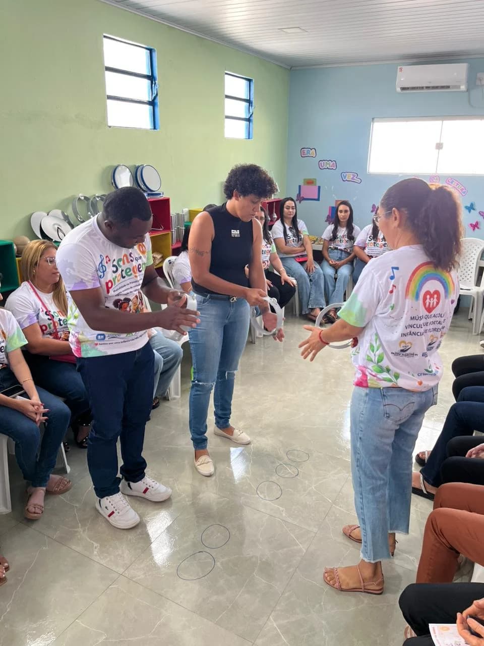 Padre Marcos capacita profissionais para atuação em projeto de musicalização infantil
